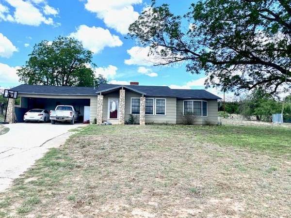 50 County Road 512, Goldthwaite, TX 76844