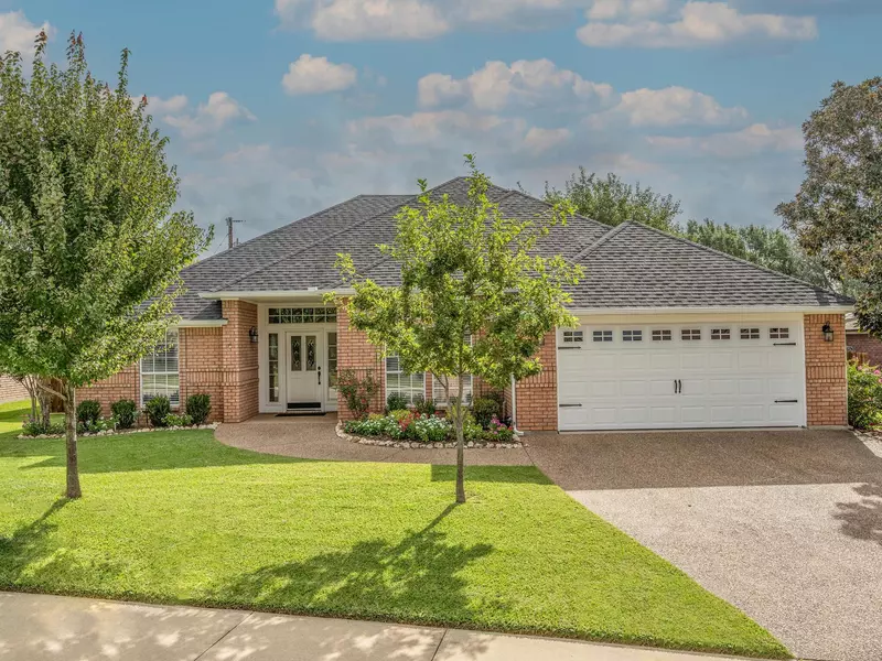 204 Austin Street, Keller, TX 76248