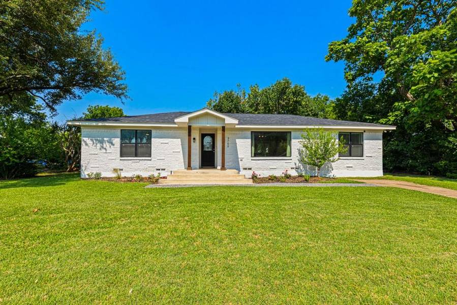 3705 Skyline Drive, Rowlett, TX 75088