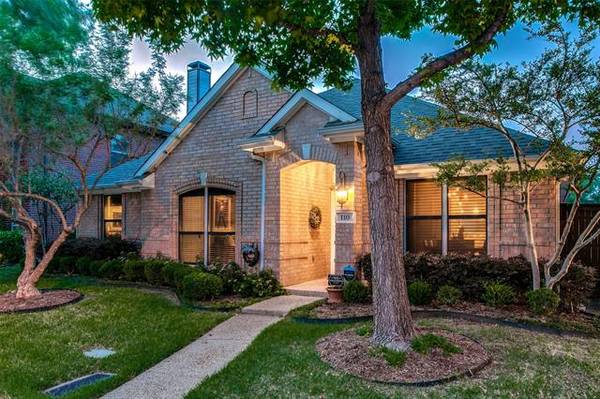 110 Heatherstone Drive, Irving, TX 75063