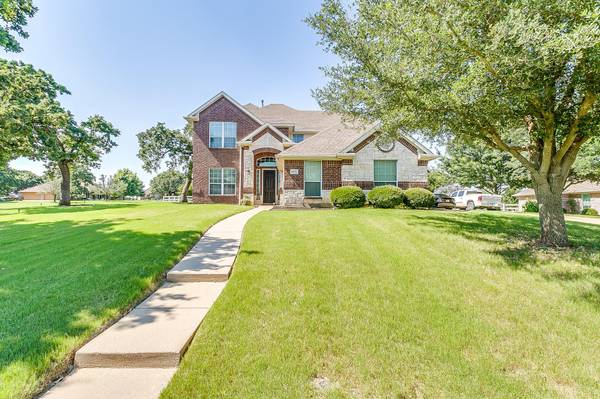 5001 Pheasant Run Drive, Joshua, TX 76058