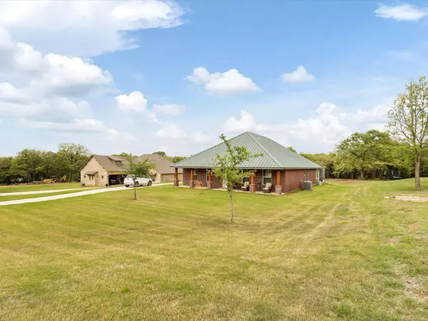 Cleburne, TX 76033,1105 Riverwood Trail