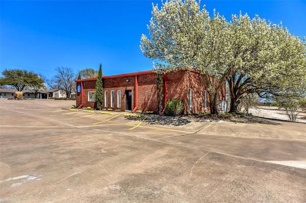 Sherman, TX 75090,808 E Pecan Grove Road