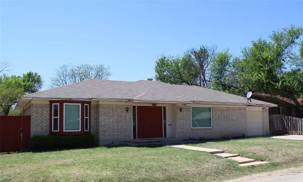 Brownwood, TX 76801,1013 8th Street