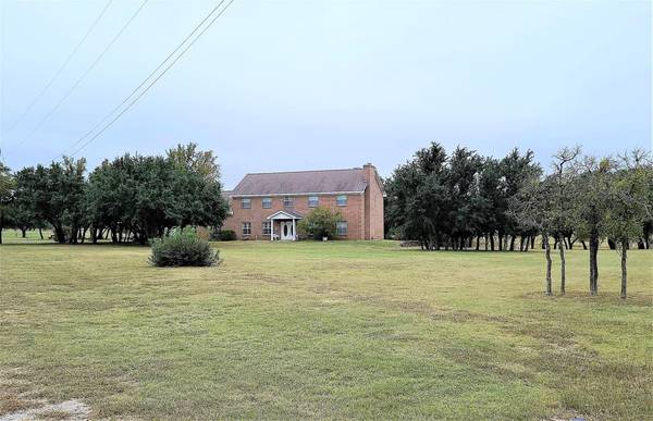 3100 Shady Oaks Drive, Brownwood, TX 76801