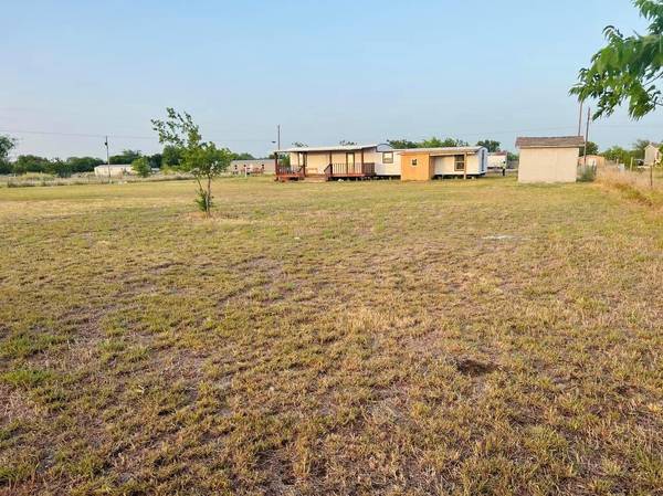 6629 Laurel Lane, Joshua, TX 76058