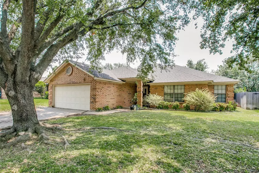 4901 Barberry Drive, Fort Worth, TX 76133