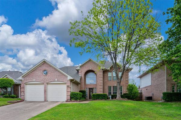 7002 Woodsprings Drive, Garland, TX 75044