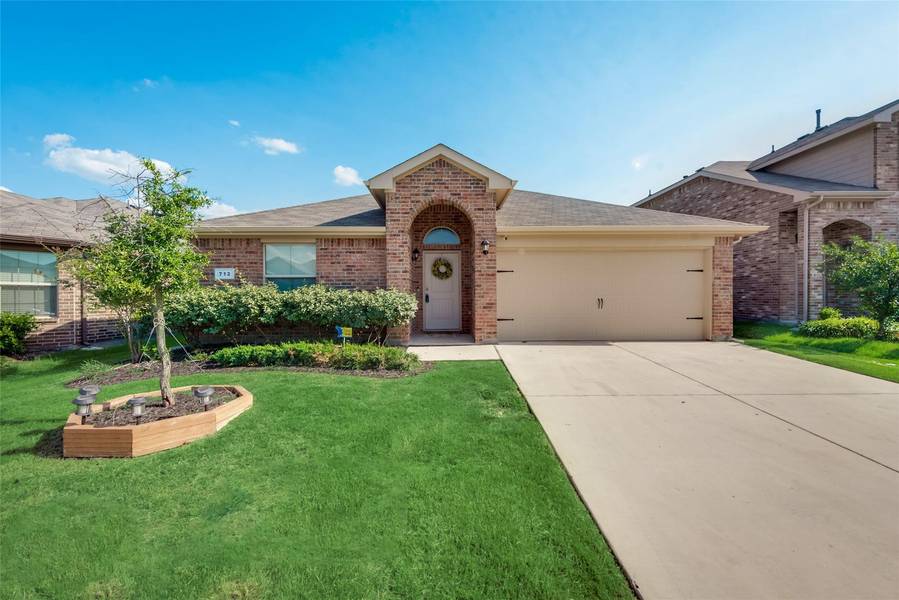 712 Rutherford Drive, Crowley, TX 76036