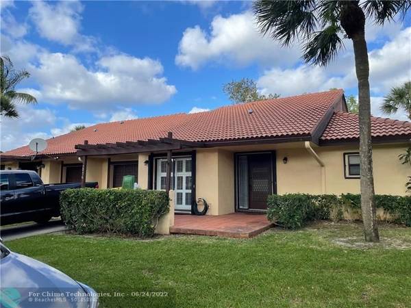 7056 Lantana Ln, Tamarac, FL 33321