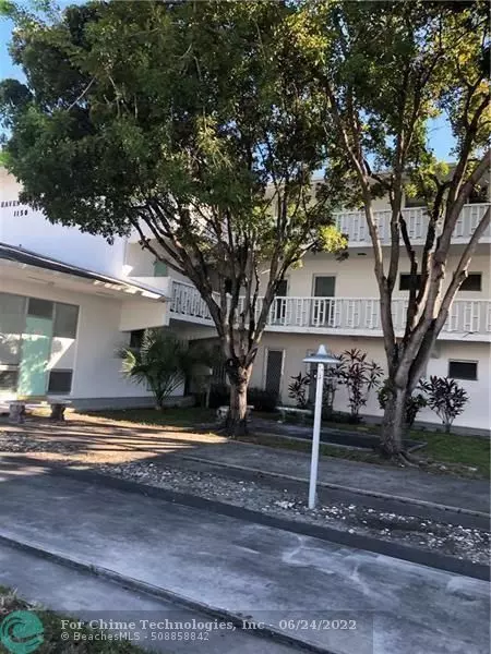 1150 E Sample Road  #211, Pompano Beach, FL 33064