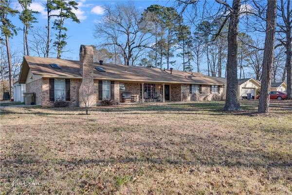 9001 Dogwood Trail, Haughton, LA 71037