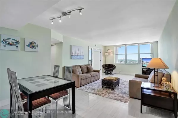 Hollywood, FL 33019,2101 S Ocean Dr  #2305