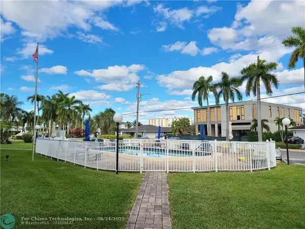 Hallandale Beach, FL 33009,600 Layne Blvd  #107