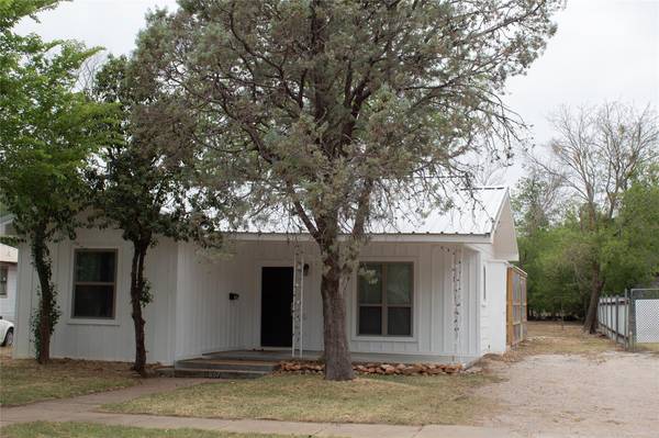 1807 2nd Street, Brownwood, TX 76801