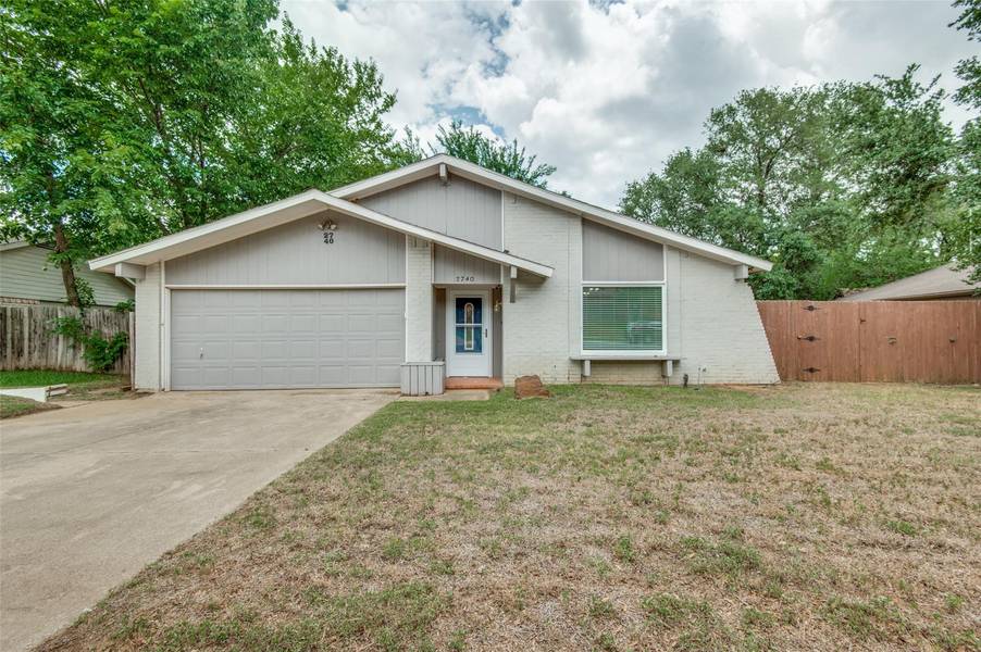 2740 Scenic Hills Drive, Bedford, TX 76021