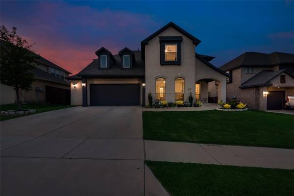 510 Ranchwood Drive, Justin, TX 76247