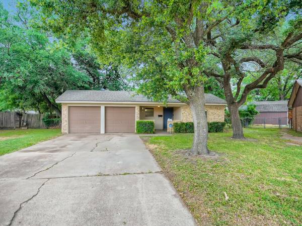 2217 Darrell Court, Irving, TX 75060