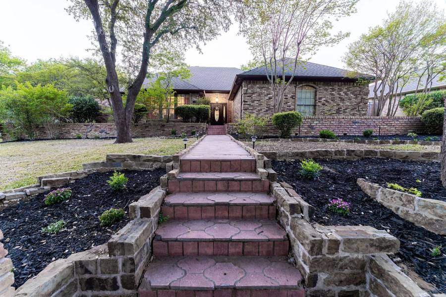 2308 Eagle Park Lane, Arlington, TX 76011