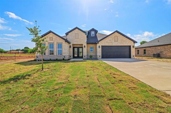 2113 Cole Street, Mabank, TX 75147