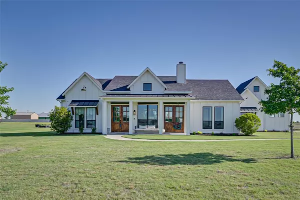 1541 E Highland Road, Waxahachie, TX 75167