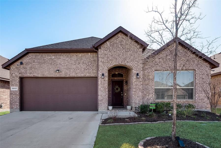 5917 Stream Drive, Fort Worth, TX 76137