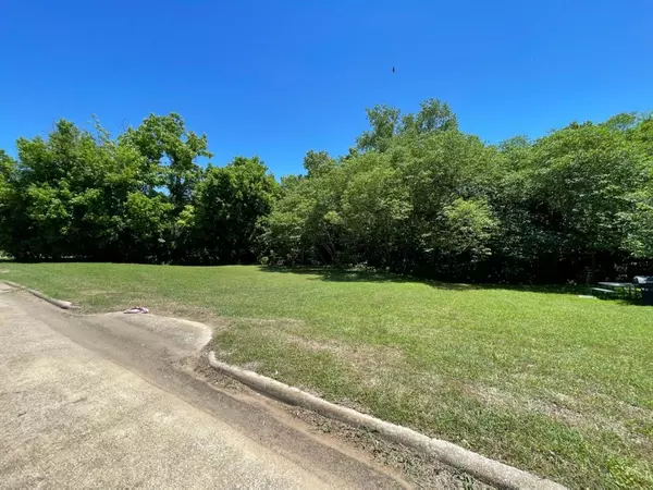 Denison, TX 75020,1326 W Crawford Street #LOT 6