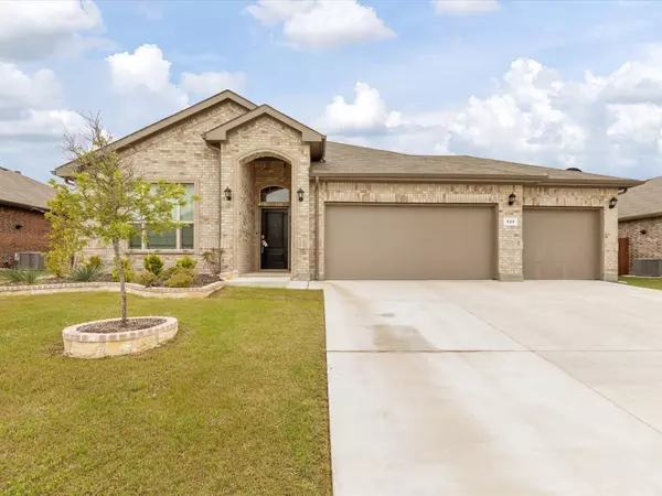 Saginaw, TX 76131,525 Lindisfarne Lane