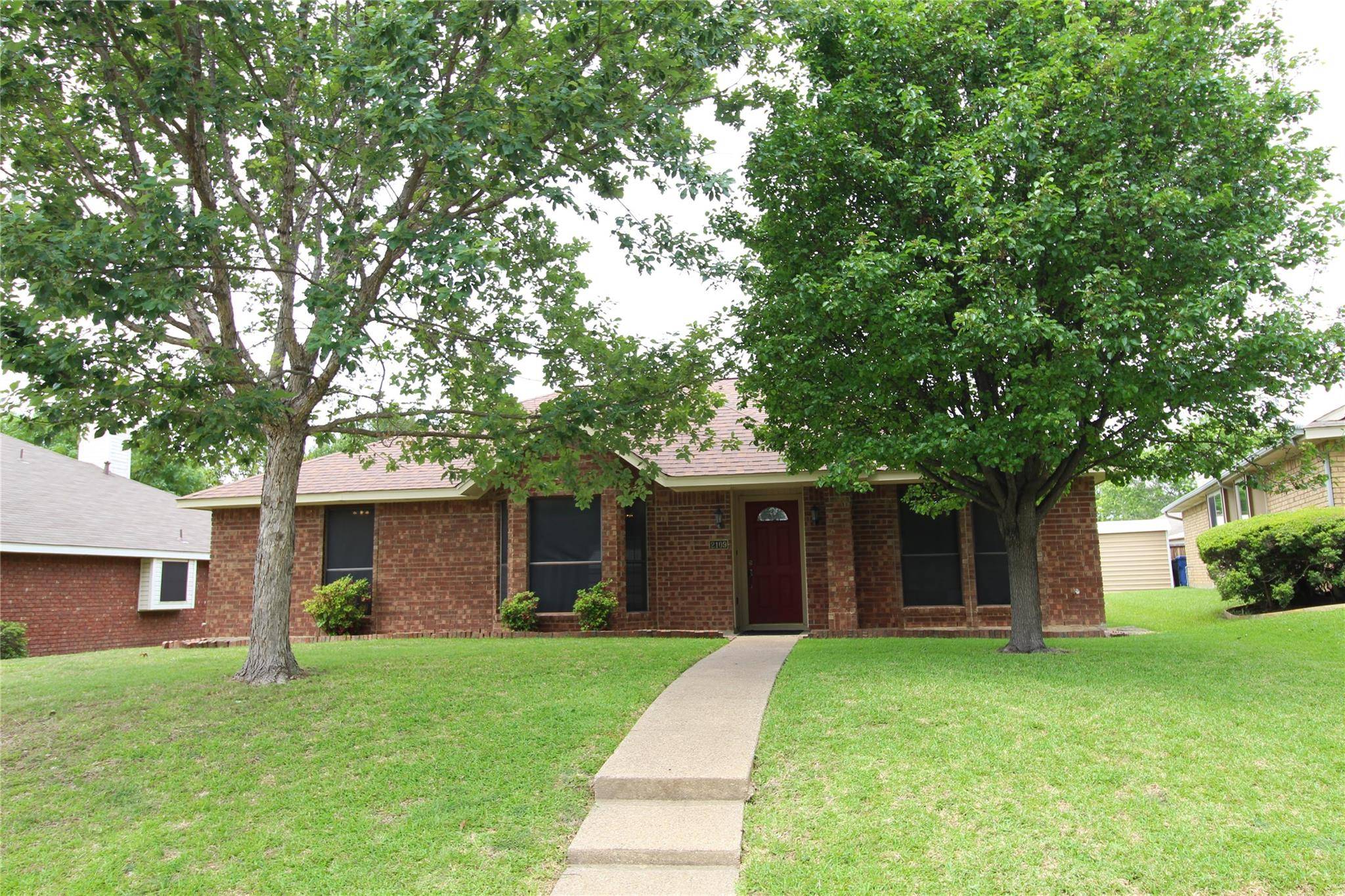 2109 Woodglen Drive, Garland, TX 75040