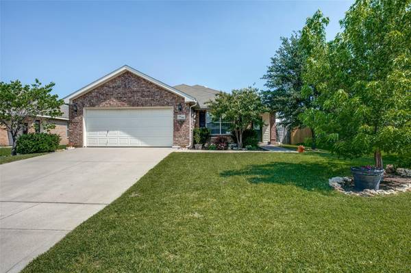 528 Del Mar Drive, Ponder, TX 76259