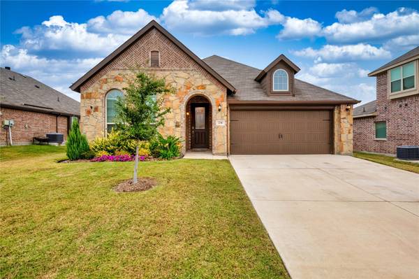 238 Ovaletta Drive, Justin, TX 76247