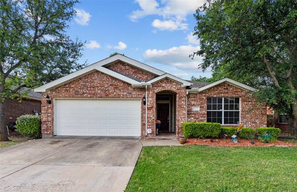 8633 Gatlinburg Drive, Fort Worth, TX 76123