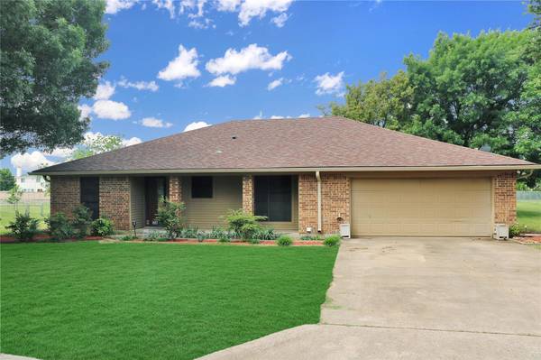 356 S College Avenue, Justin, TX 76247