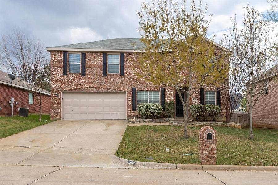 1207 Maple Terrace Drive, Mansfield, TX 76063