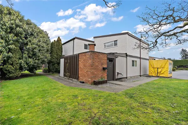 Langford, BC V9B 2S3,984 Dunford Ave #132