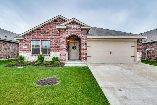 1005 Whispering Oak Drive, Royse City, TX 75189