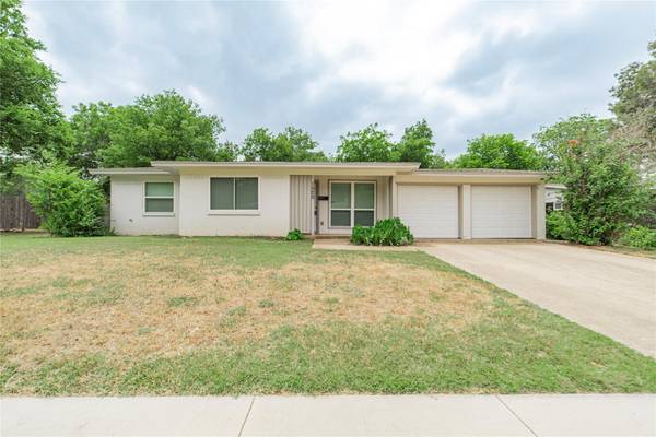 1520 Stafford Drive, Fort Worth, TX 76134