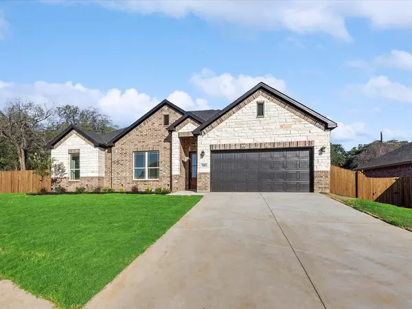 Azle, TX 76020,508 woodland Drive