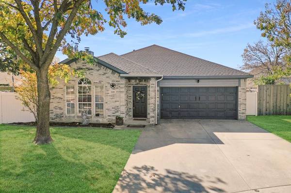 2200 Wildwood, Denton, TX 76210