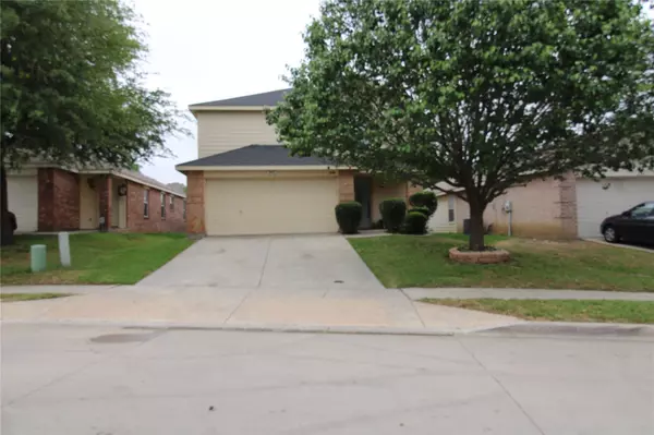 6608 Meadow Way Lane, Fort Worth, TX 76179