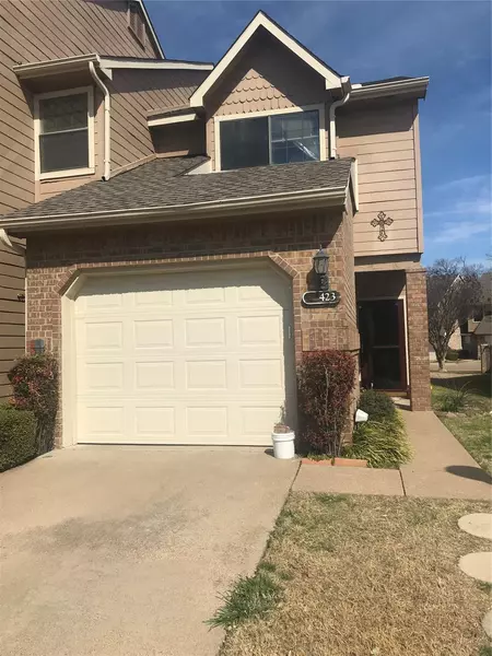 423 Maple Leaf Drive, Duncanville, TX 75137