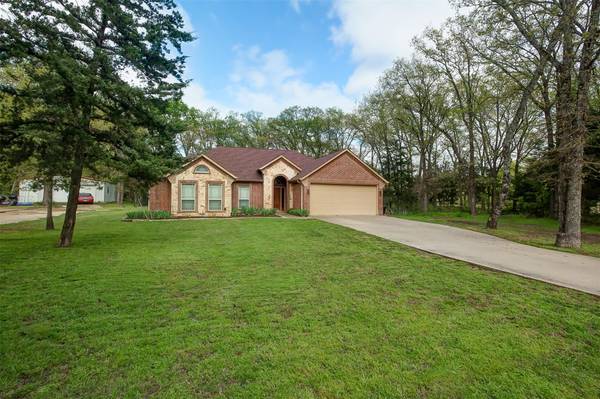 707 Westshore Drive, Wills Point, TX 75169