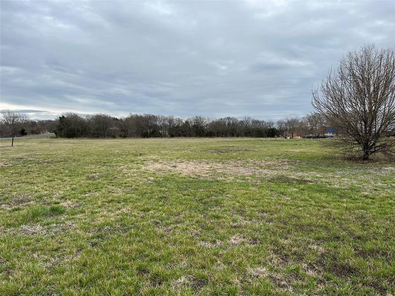 279 County Road 3010, Bonham, TX 75418