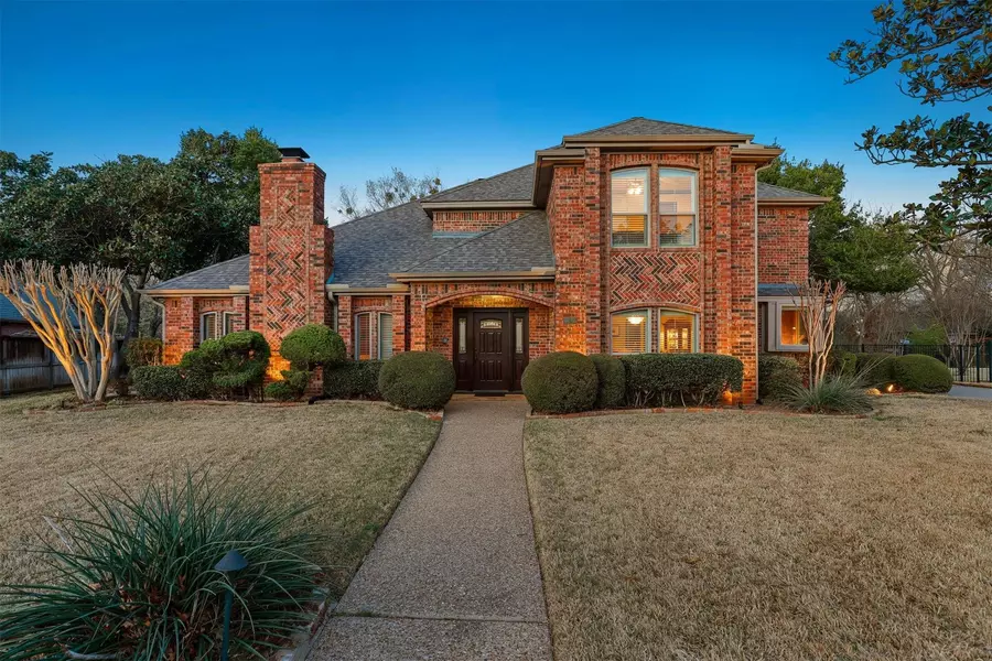 704 Green Meadow Street N, Colleyville, TX 76034