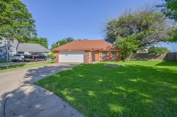 Desoto, TX 75115,405 Partridge Circle