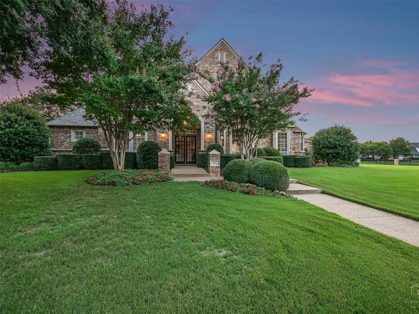 1000 Lake Forest Drive, Southlake, TX 76092