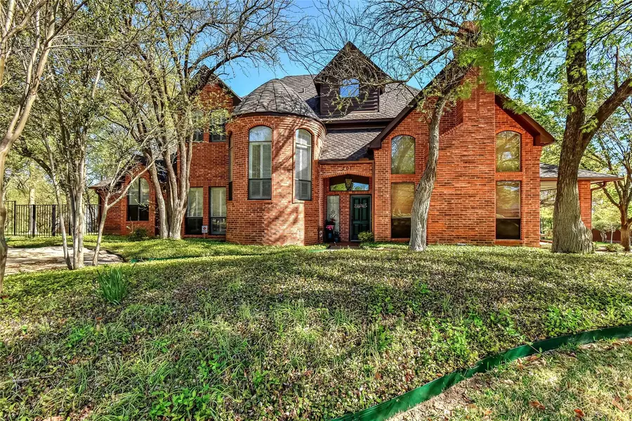 201 Laurel Creek Drive, Sherman, TX 75092