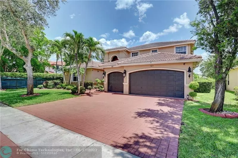 321 SW 159th Dr, Pembroke Pines, FL 33027