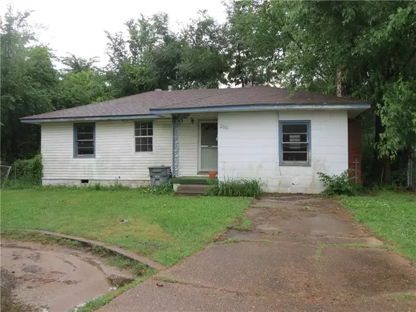 200 W 20th Circle, Wewoka, OK 74884