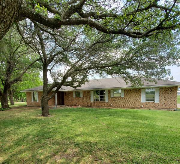 421 S Oak Street, Ector, TX 75439